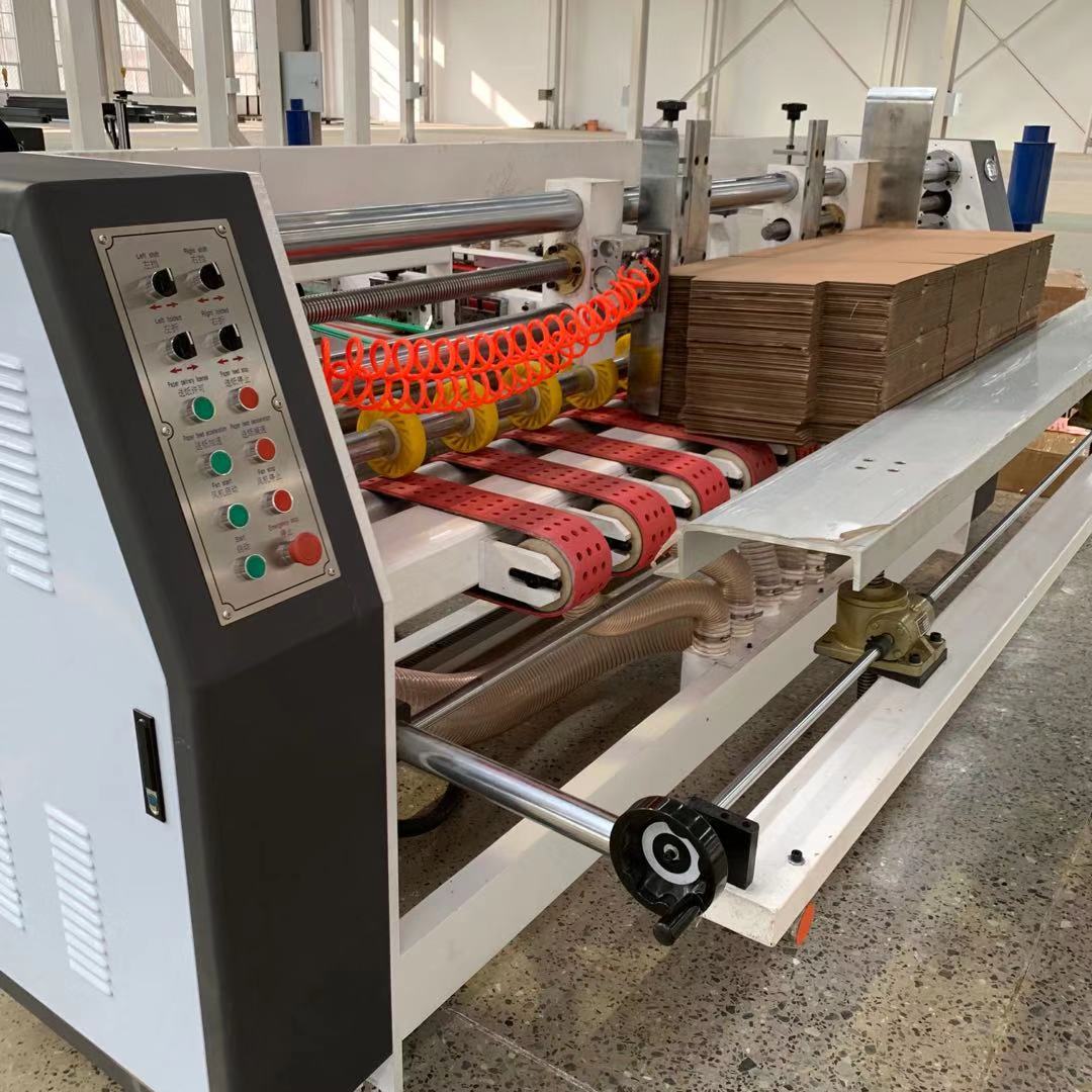 Automatic carton box stitcher machine